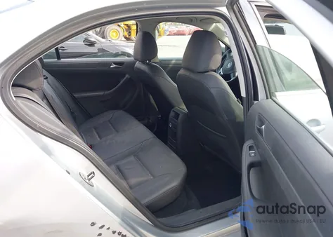 2011 Volkswagen Jetta 2.5L Se from USA, damaged, VIN 3VWDZ7AJ4BM302749